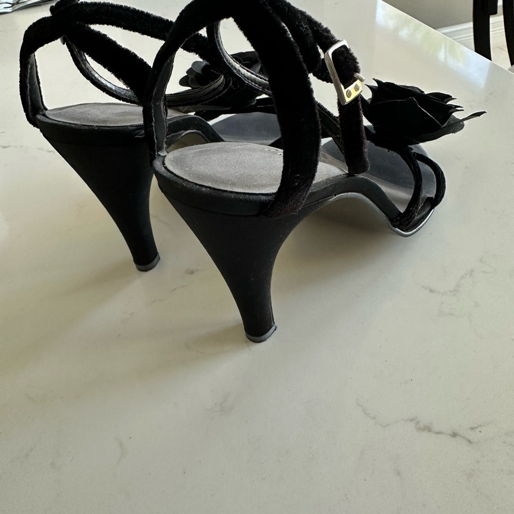 Impo Black Floral Heeled Sandals - Picture 3 of 8
